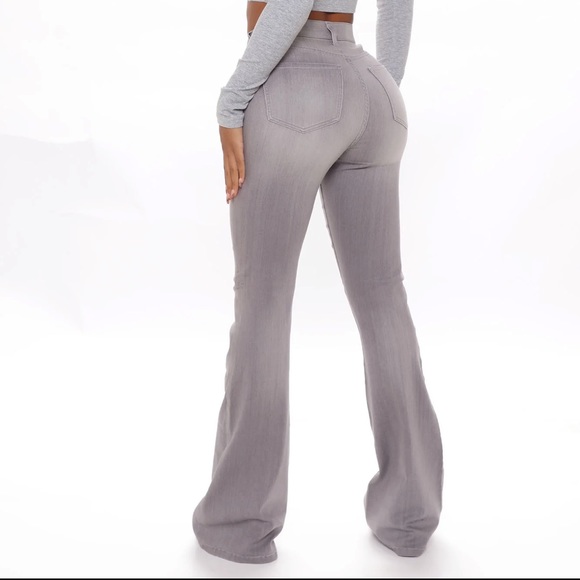 NWT FASHION NOVA GRAY HIGH RISE FLARE JEANS 7 - Picture 3 of 10